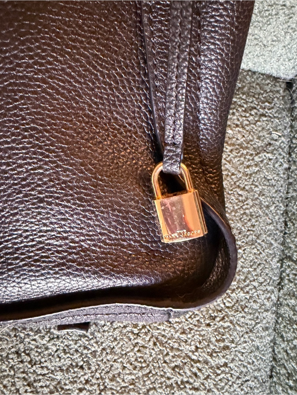 Marc Jacobs Leather Tote The Director Black Leather With Blue Lining Large EUC - Picture 2 of 16